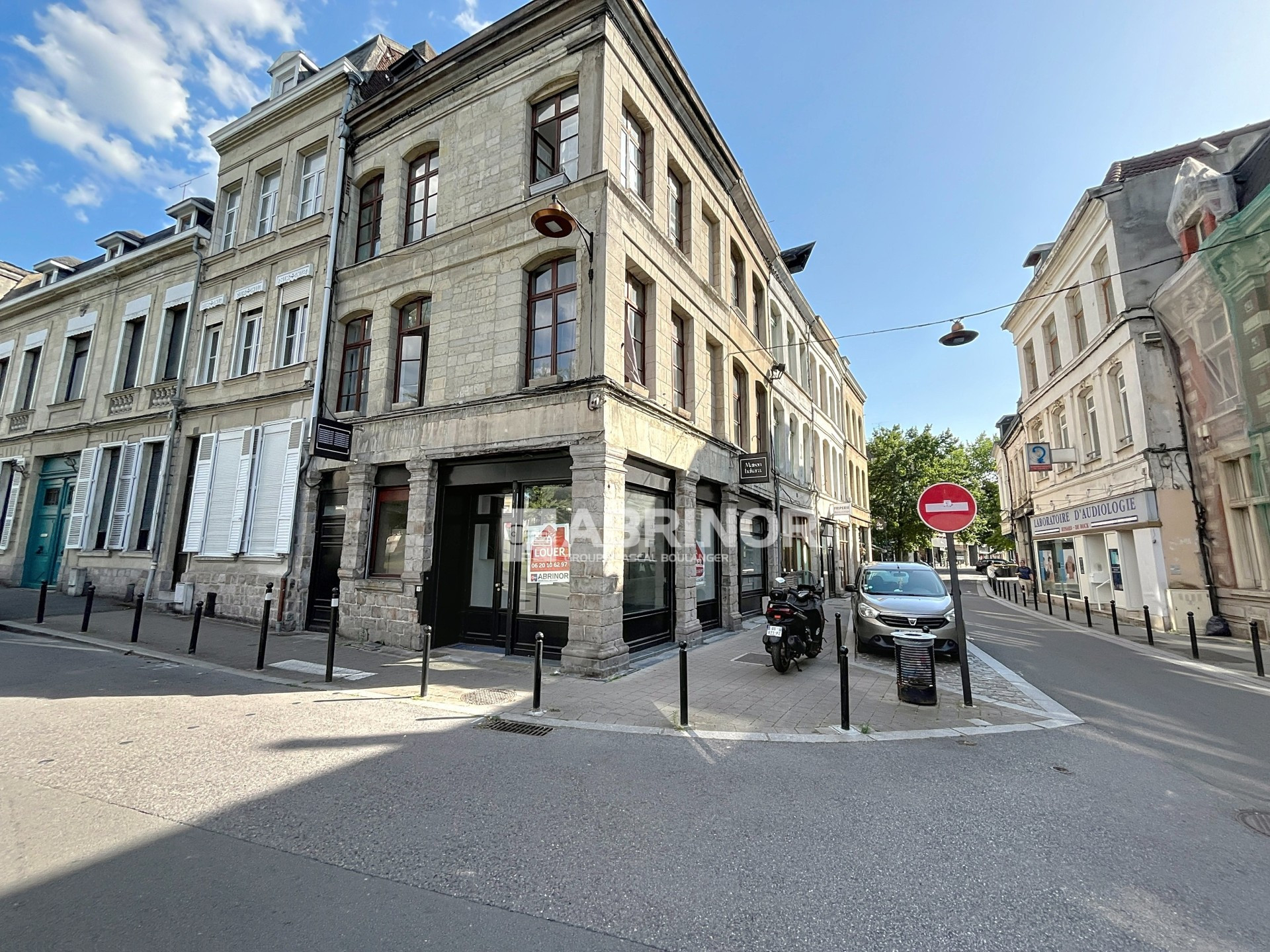 location local VALENCIENNES