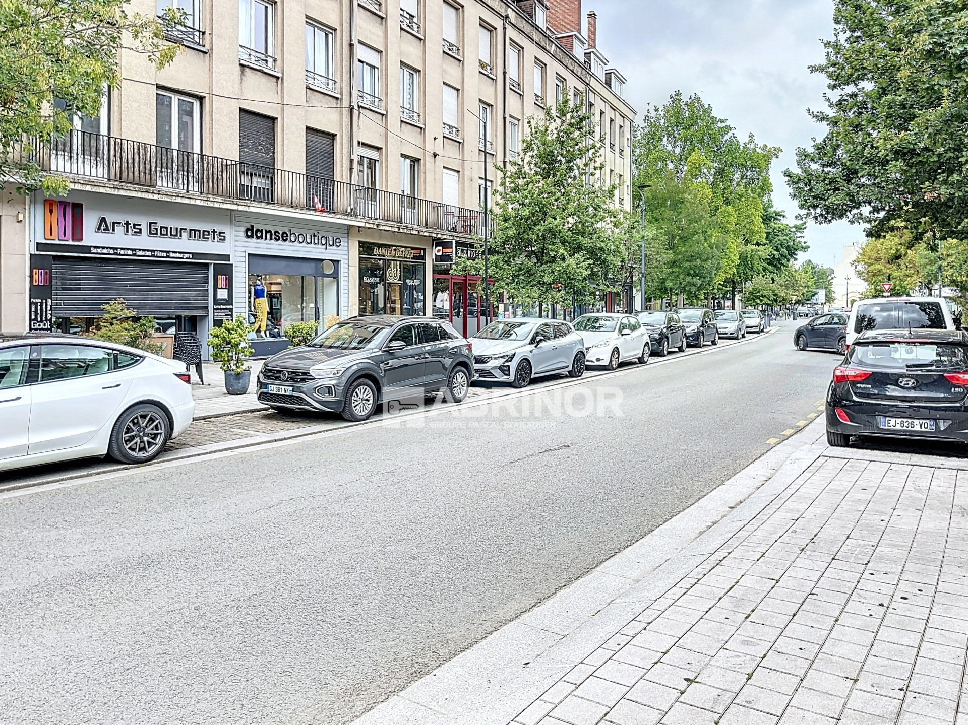 HYPER CENTRE VILLE