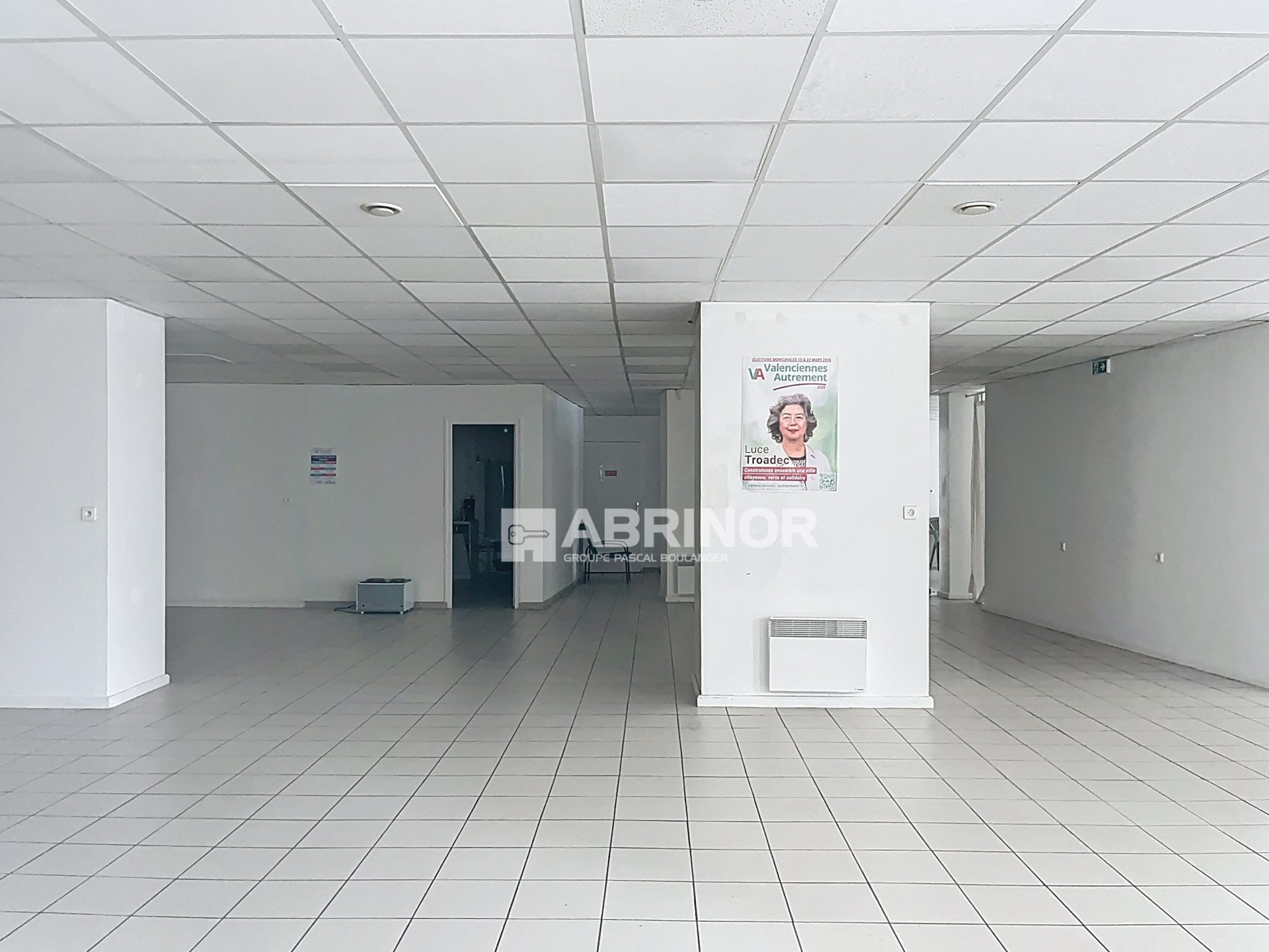 location local VALENCIENNES