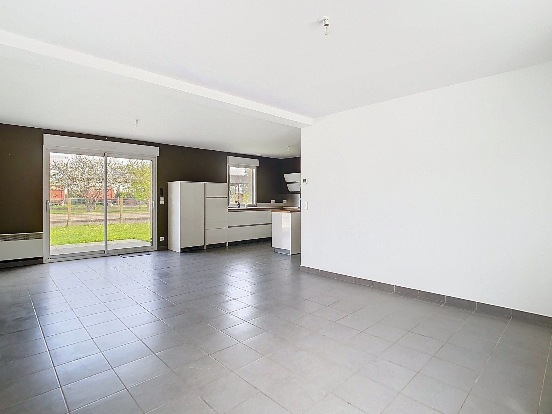 location maison COUTICHES