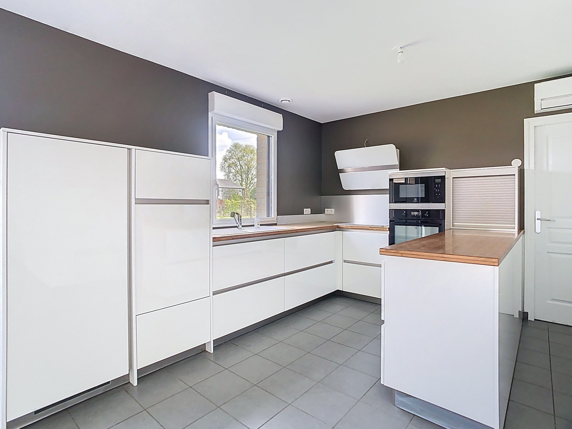 location maison COUTICHES