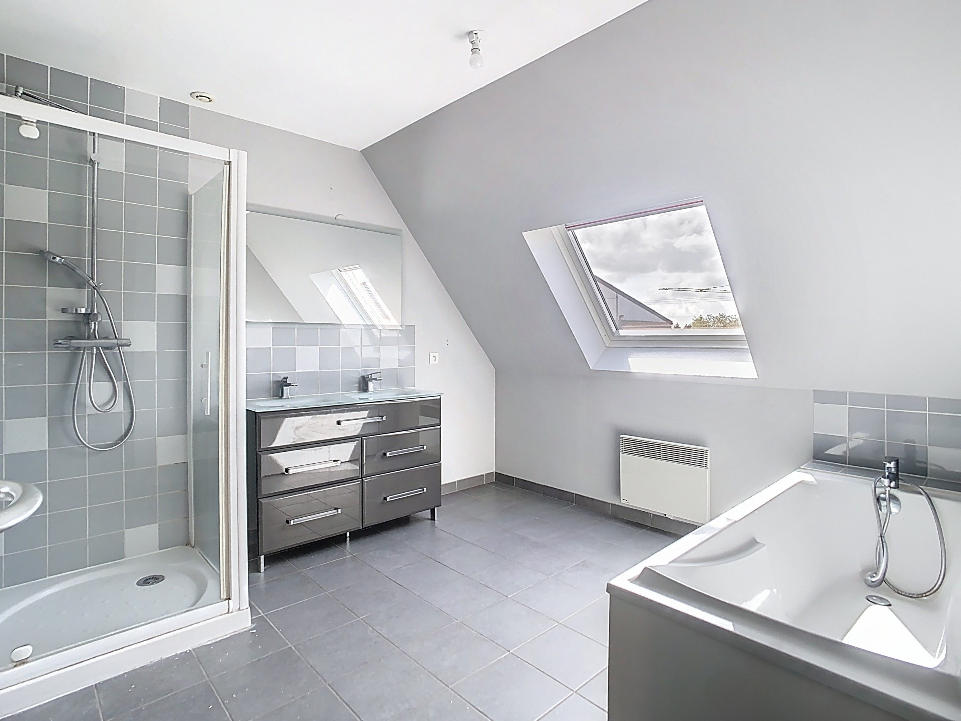 location maison COUTICHES