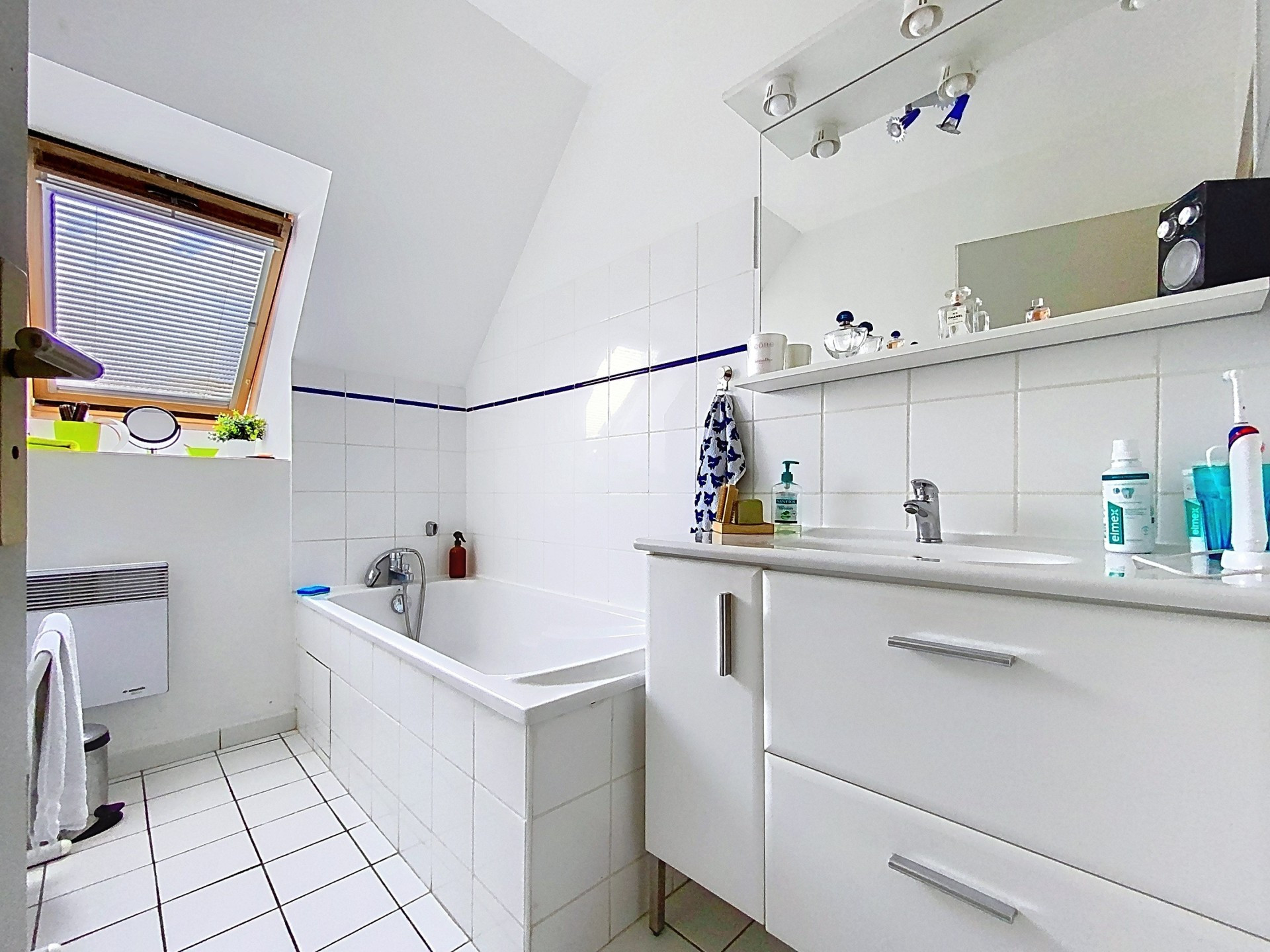 vente maison LA CHAPELLE D ARMENTIERES