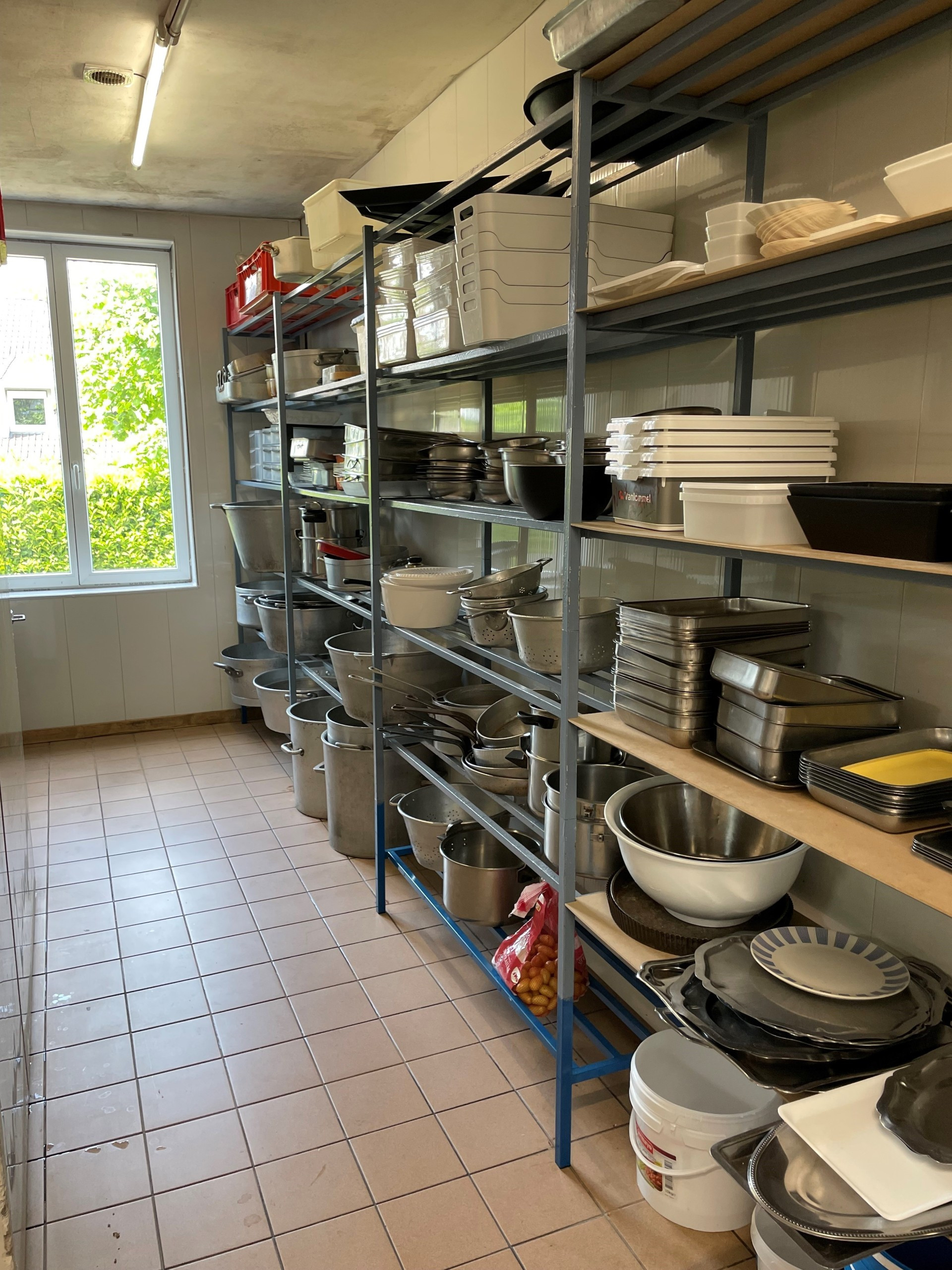 vente immeuble NEUVILLE EN FERRAIN