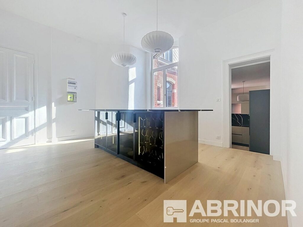 Appartement en vente à LAMBERSART — photo 1