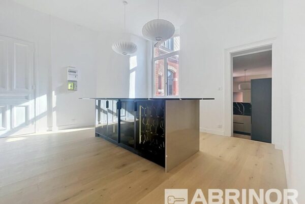 Appartement en vente à LAMBERSART — photo 1