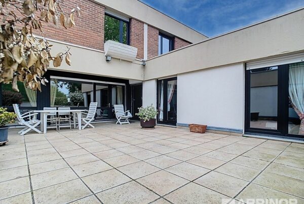 Appartement en vente à VILLENEUVE D ASCQ — photo 1
