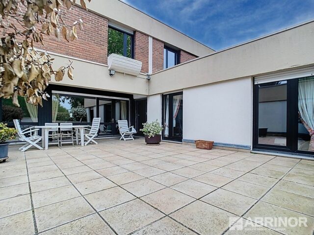 Appartement en vente à VILLENEUVE D ASCQ — photo 1