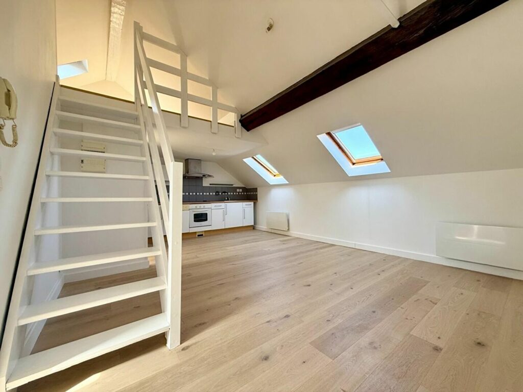 Appartement en vente à LILLE — photo 1