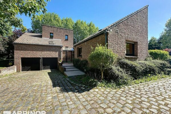 Maison en vente à WASQUEHAL — photo 1