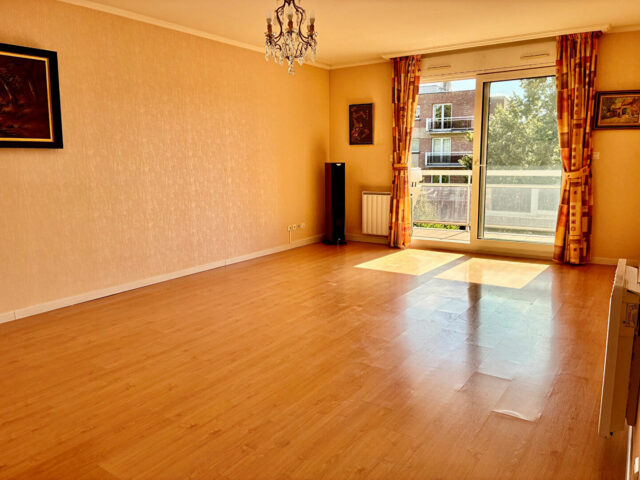 Appartement en vente à CROIX — photo 1