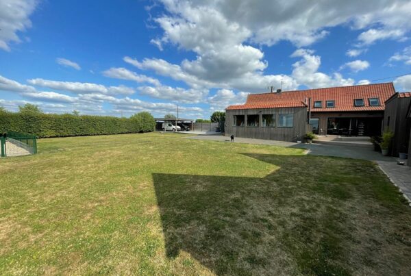 Maison en vente à BOUSBECQUE — photo 1