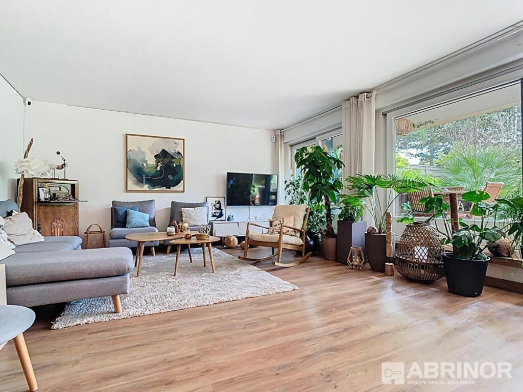 Appartement en vente à VILLENEUVE D ASCQ — photo 1