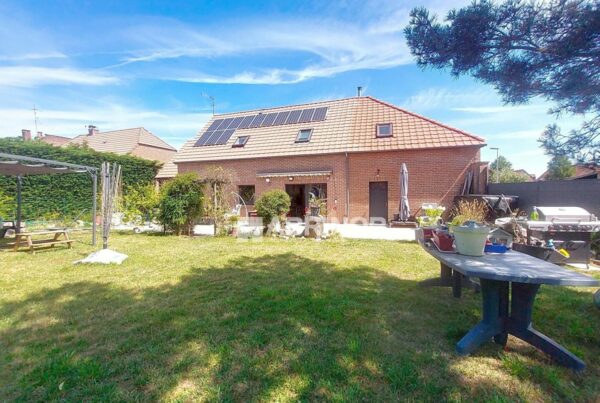 Maison en vente à WATTRELOS — photo 1