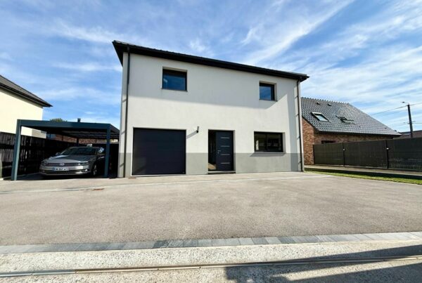 Maison en vente à MERIGNIES — photo 1
