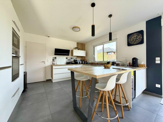 Maison en vente à MERIGNIES — photo 10