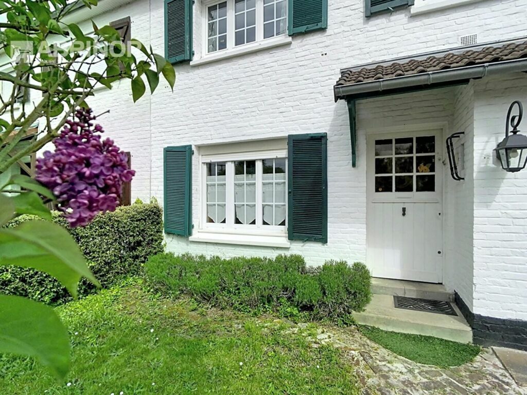 Maison en vente à LAMBERSART — photo 1
