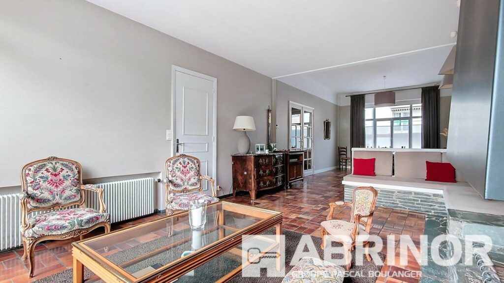 Maison en vente à LILLE — photo 1