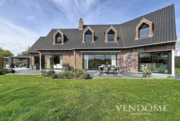 Maison en vente à MERIGNIES — photo 1