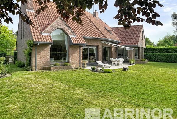 Maison en vente à BOUSBECQUE — photo 1