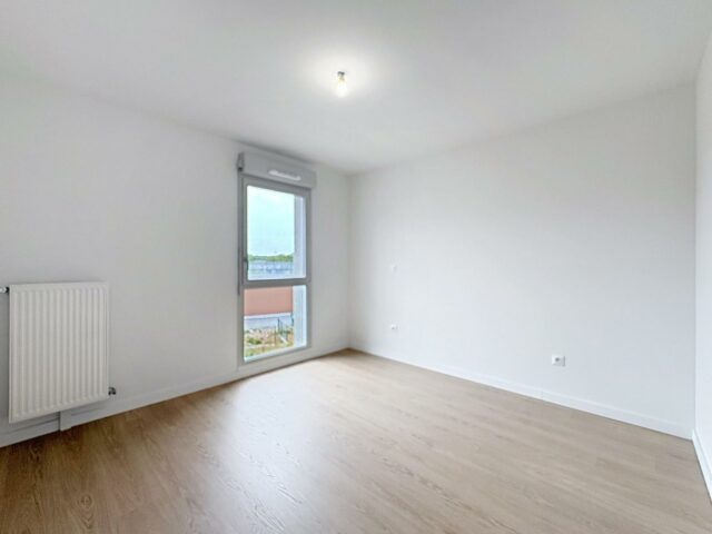 Appartement en location à VALENCIENNES — photo 4