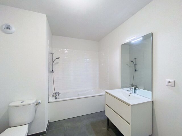 Appartement en location à VALENCIENNES — photo 4