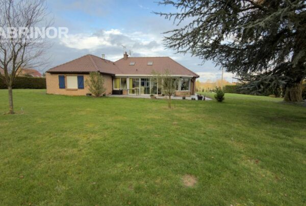 Maison en vente à ENNETIERES EN WEPPES — photo 1