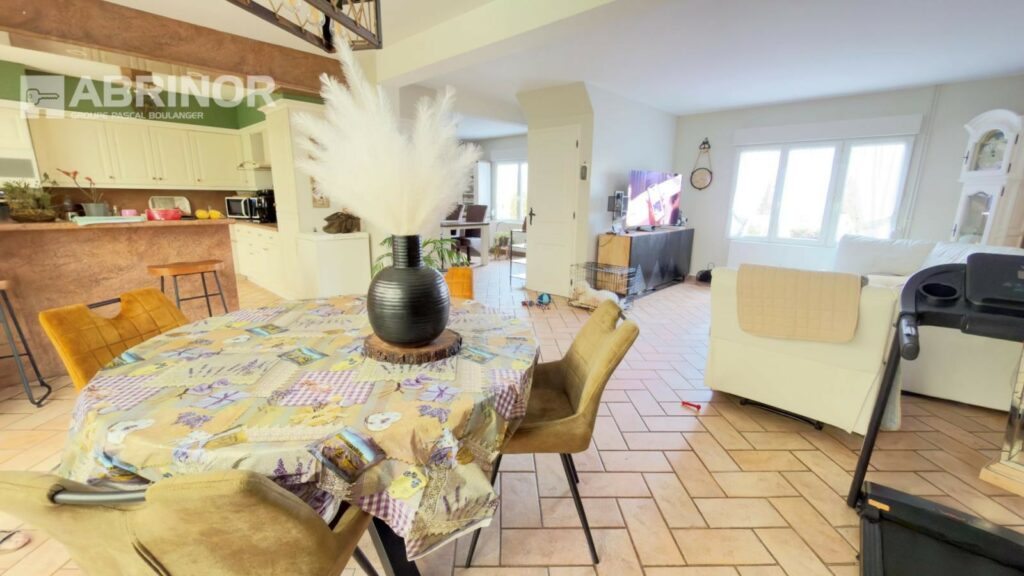 Maison en vente à ENNETIERES EN WEPPES — photo 3