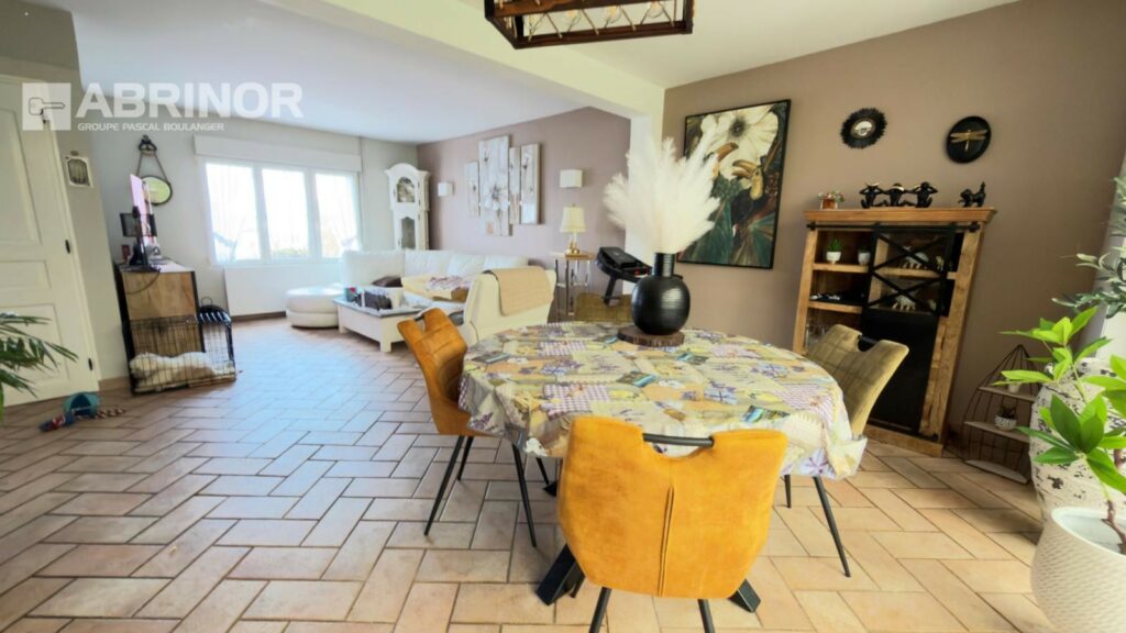Maison en vente à ENNETIERES EN WEPPES — photo 5