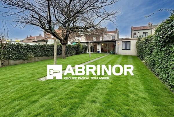 Maison en vente à LILLE — photo 1