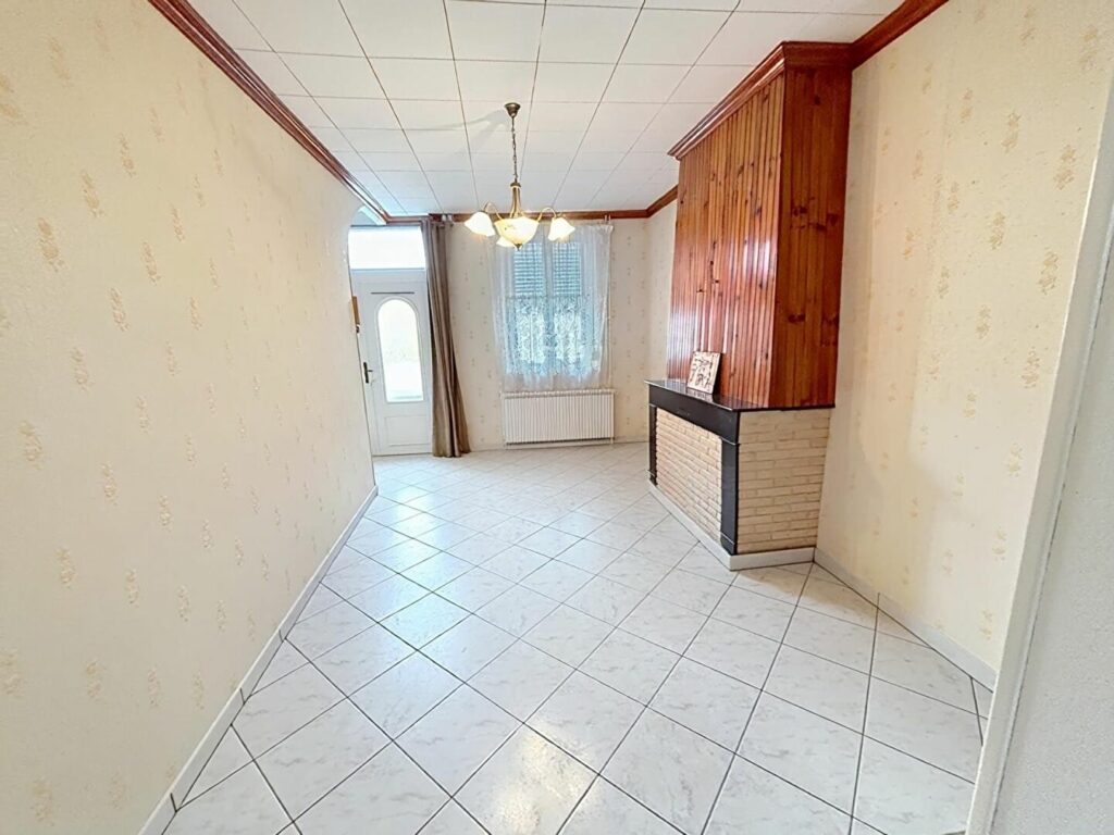 Maison en vente à ST SAULVE — photo 1