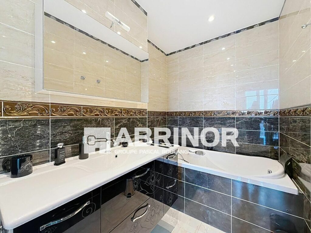 Appartement en vente à ROUBAIX — photo 8