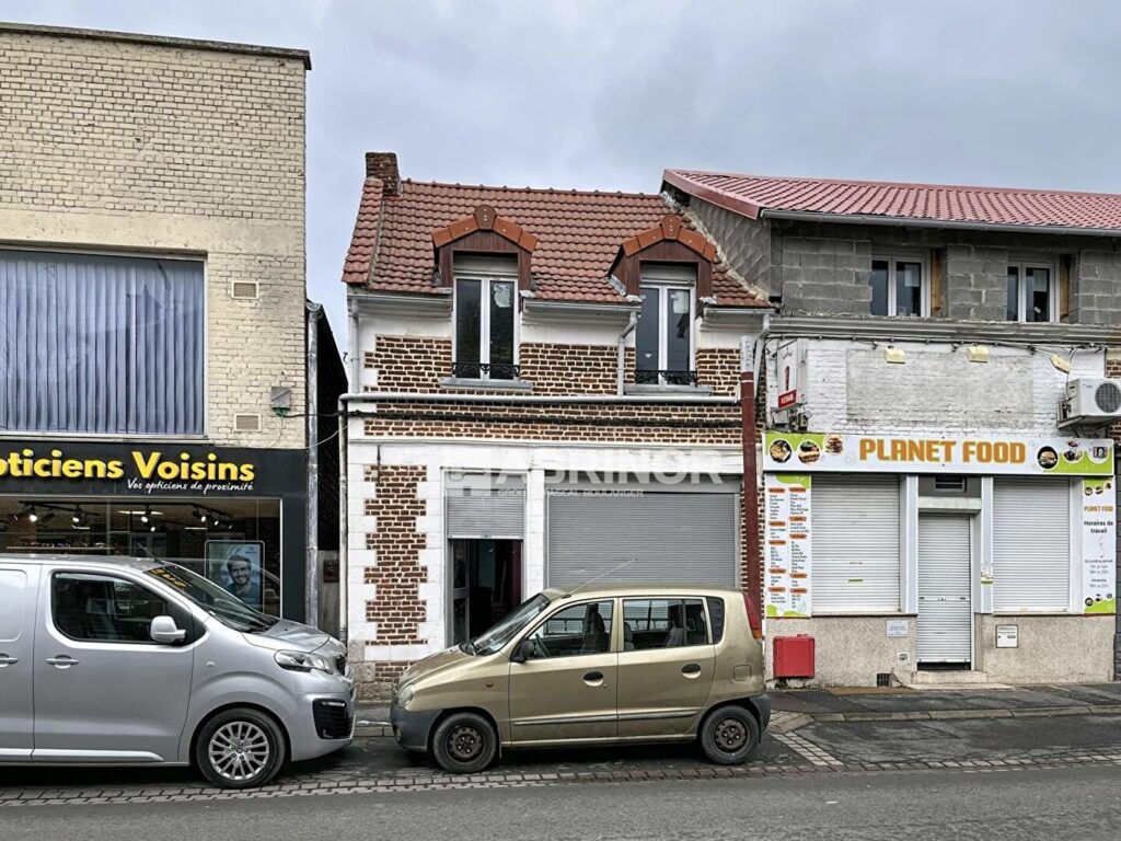 Immeuble en vente à ONNAING — photo 2