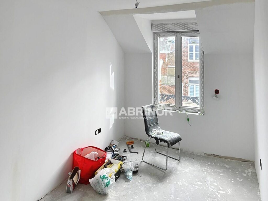 Immeuble en vente à ONNAING — photo 4