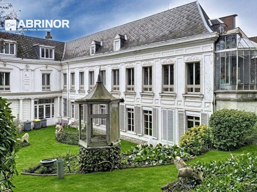 Immeuble en vente à VALENCIENNES — photo 1