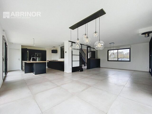 Maison en vente à LOUVIL — photo 2