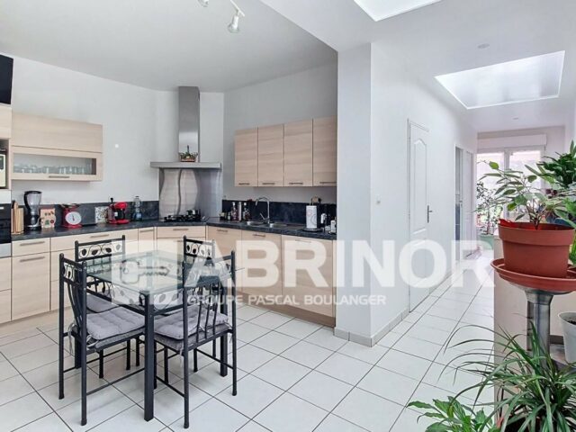 Maison en vente à ROUBAIX — photo 3