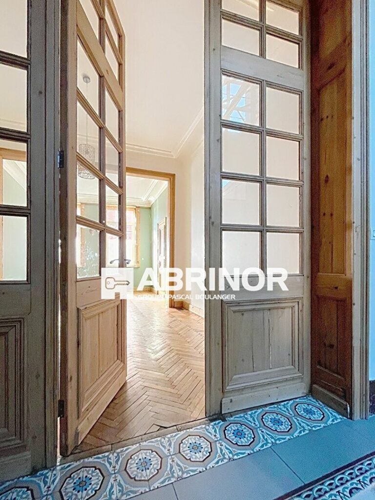 Maison en vente à ROUBAIX — photo 1
