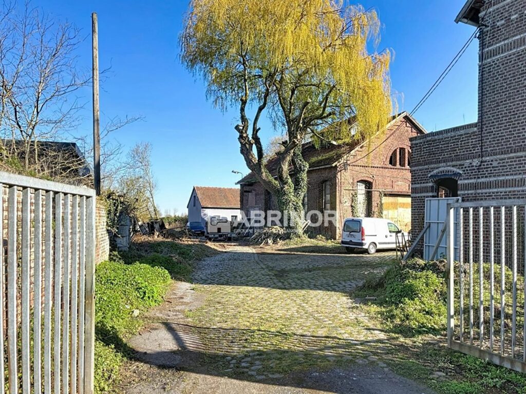 Immeuble en vente à ONNAING — photo 10