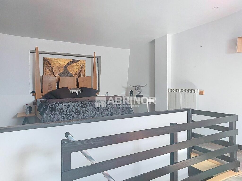 Local en vente à NEUVILLE EN FERRAIN — photo 10