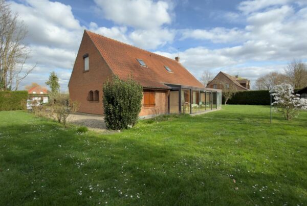 Maison en vente à ENNETIERES EN WEPPES — photo 1