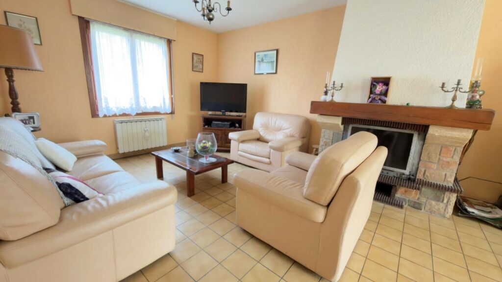 Maison en vente à ENNETIERES EN WEPPES — photo 5