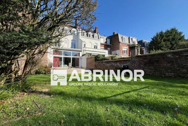 Maison en vente à ROUBAIX — photo 1