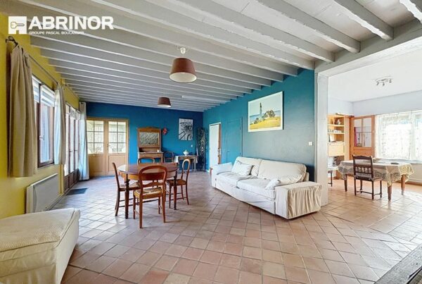 Maison en vente à VENDEVILLE — photo 1