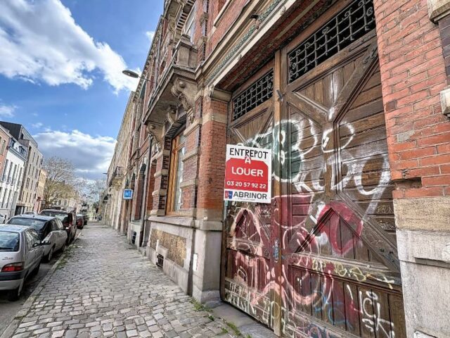 Terrain en location à LILLE — photo 1