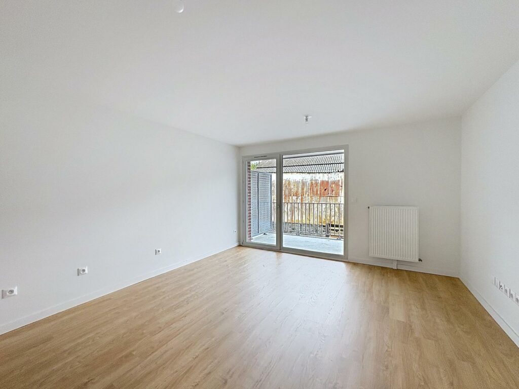 Appartement en location à VALENCIENNES — photo 1