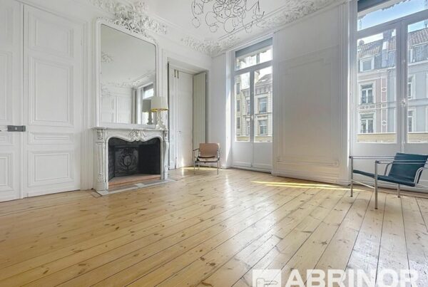 Appartement en vente à LILLE — photo 1