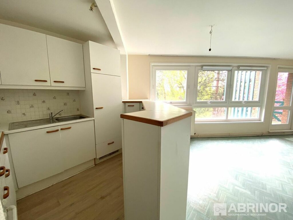 Appartement en vente à VILLENEUVE D ASCQ — photo 2