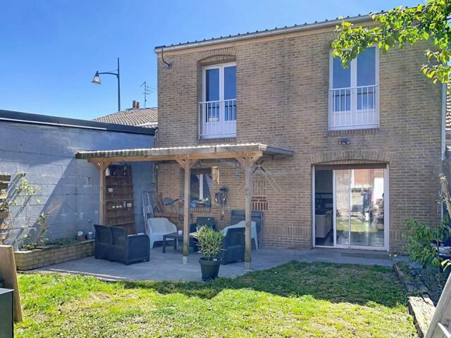 Maison en vente à ARMENTIERES — photo 1