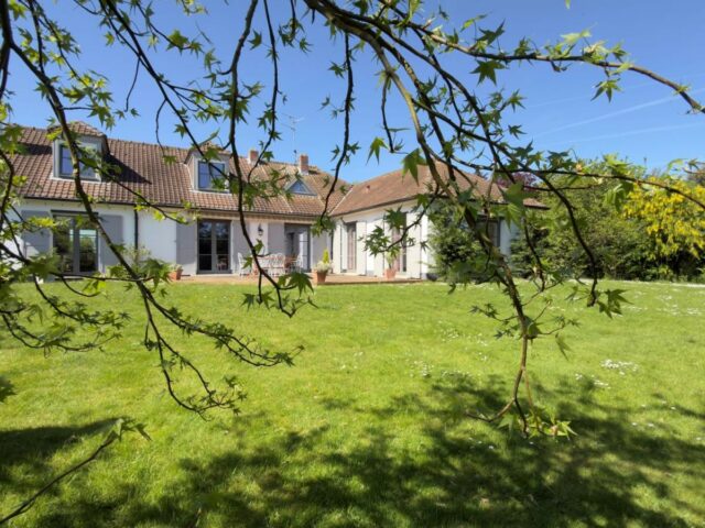 Maison en vente à ENNETIERES EN WEPPES — photo 1